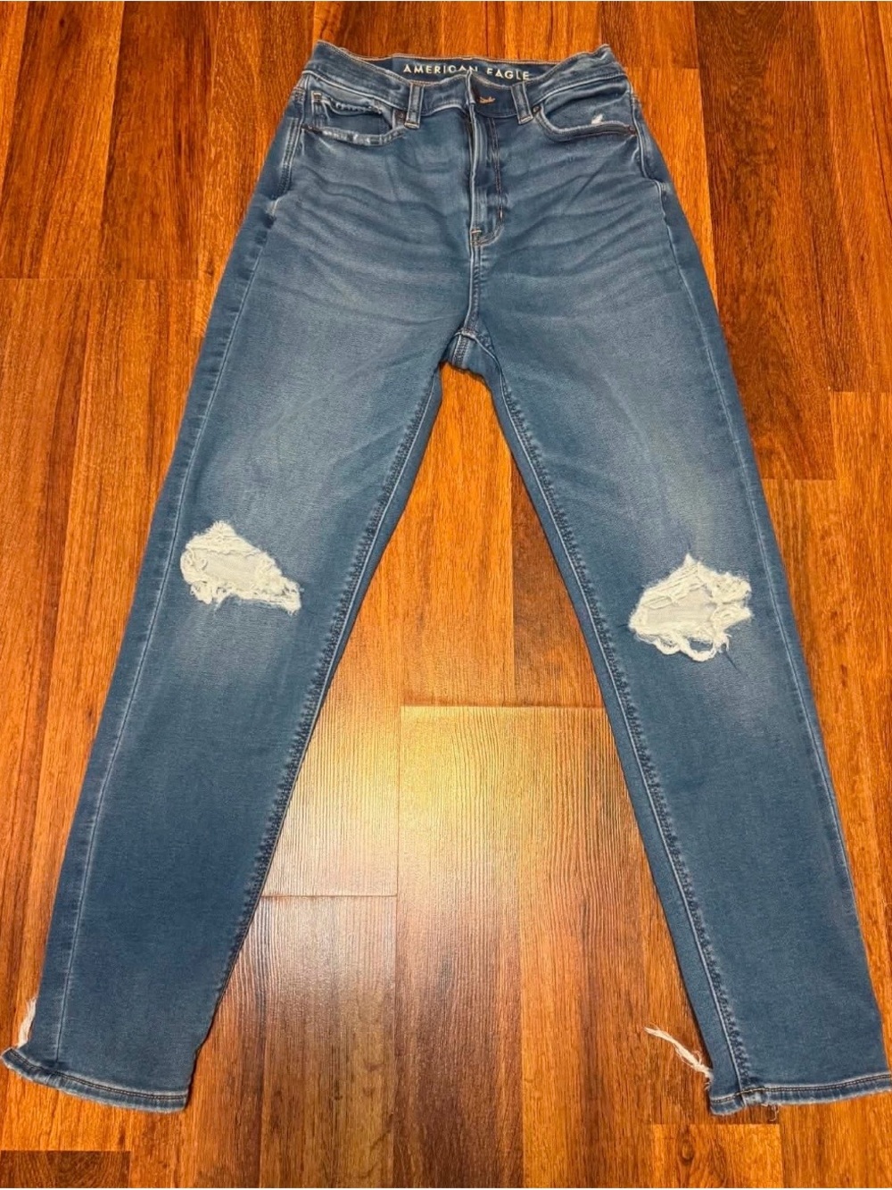 American Eagle Outfitters Distressed Medium Blue mom Jean